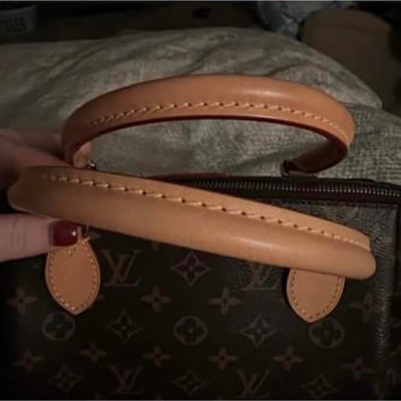 Louis Vuitton Turrene MM - Picture 9 of 16